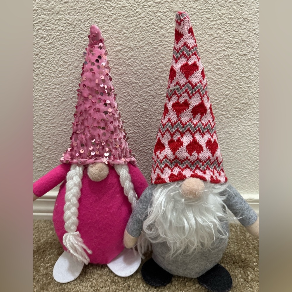 Pink and Red Gnome Decor Set